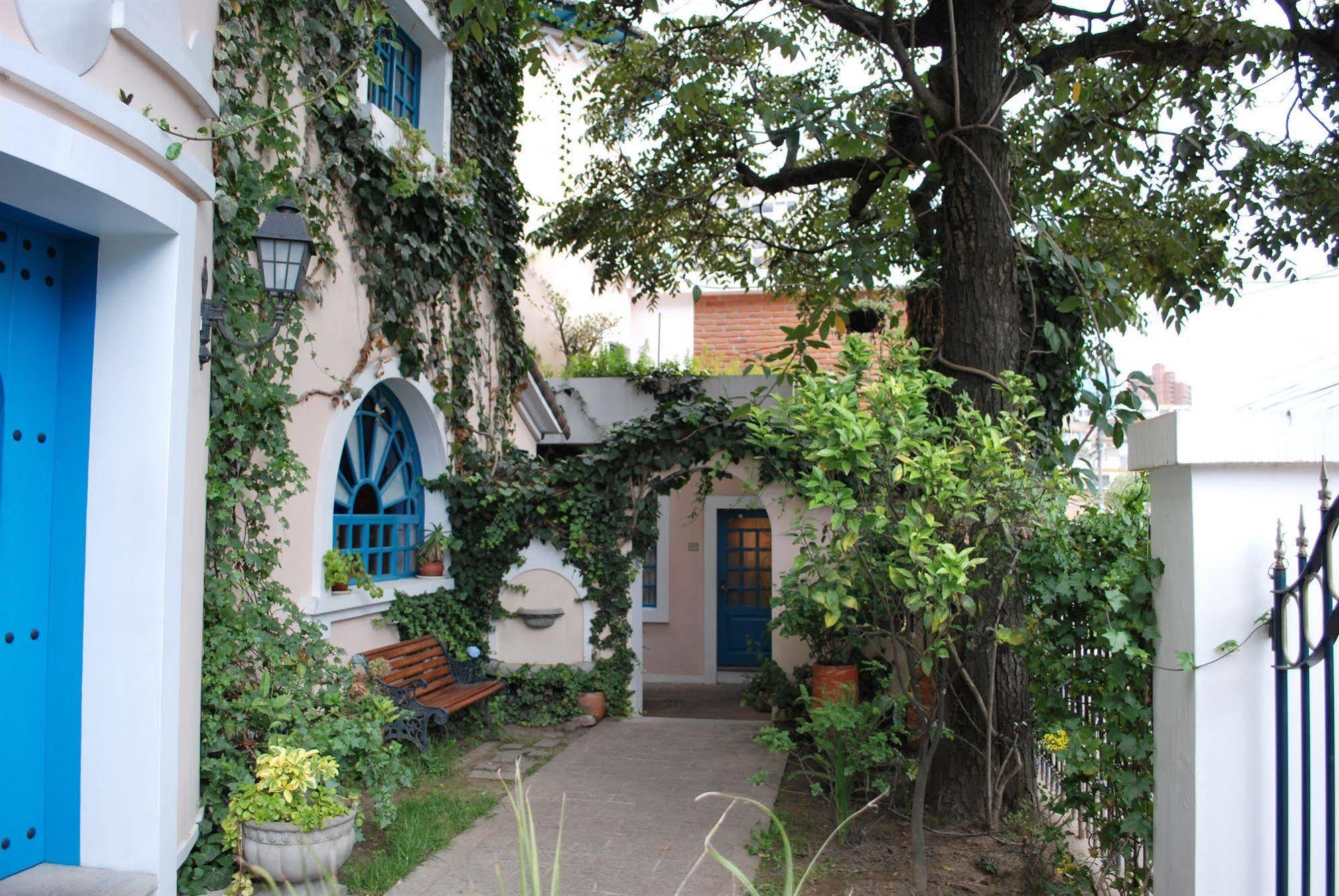 Hotel Vieja Cuba Кито Экстерьер фото